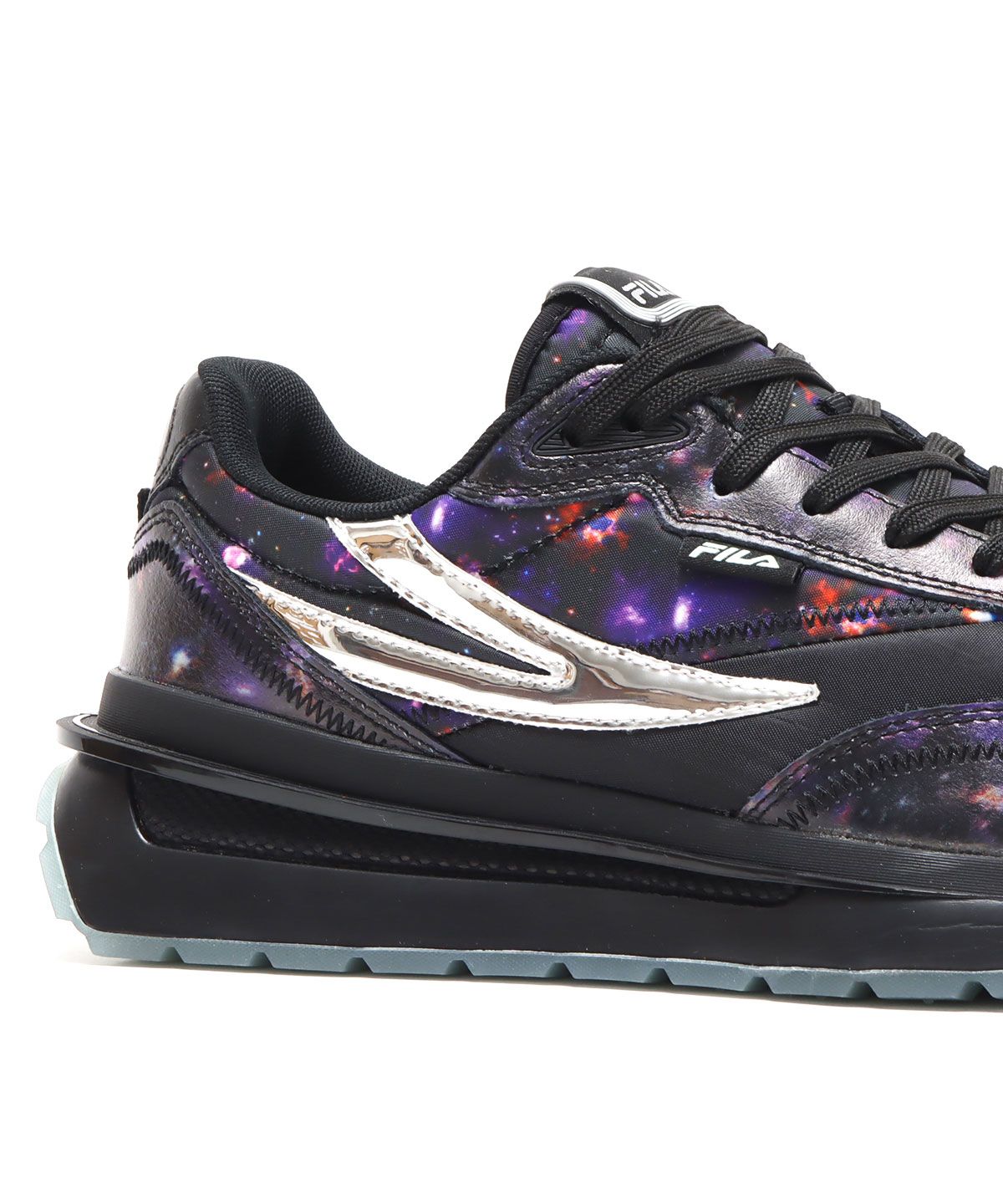 FILA RENNO × atmos GALAXY BLACK/BLACK/M.SILVER|FILA（フィラ）公式