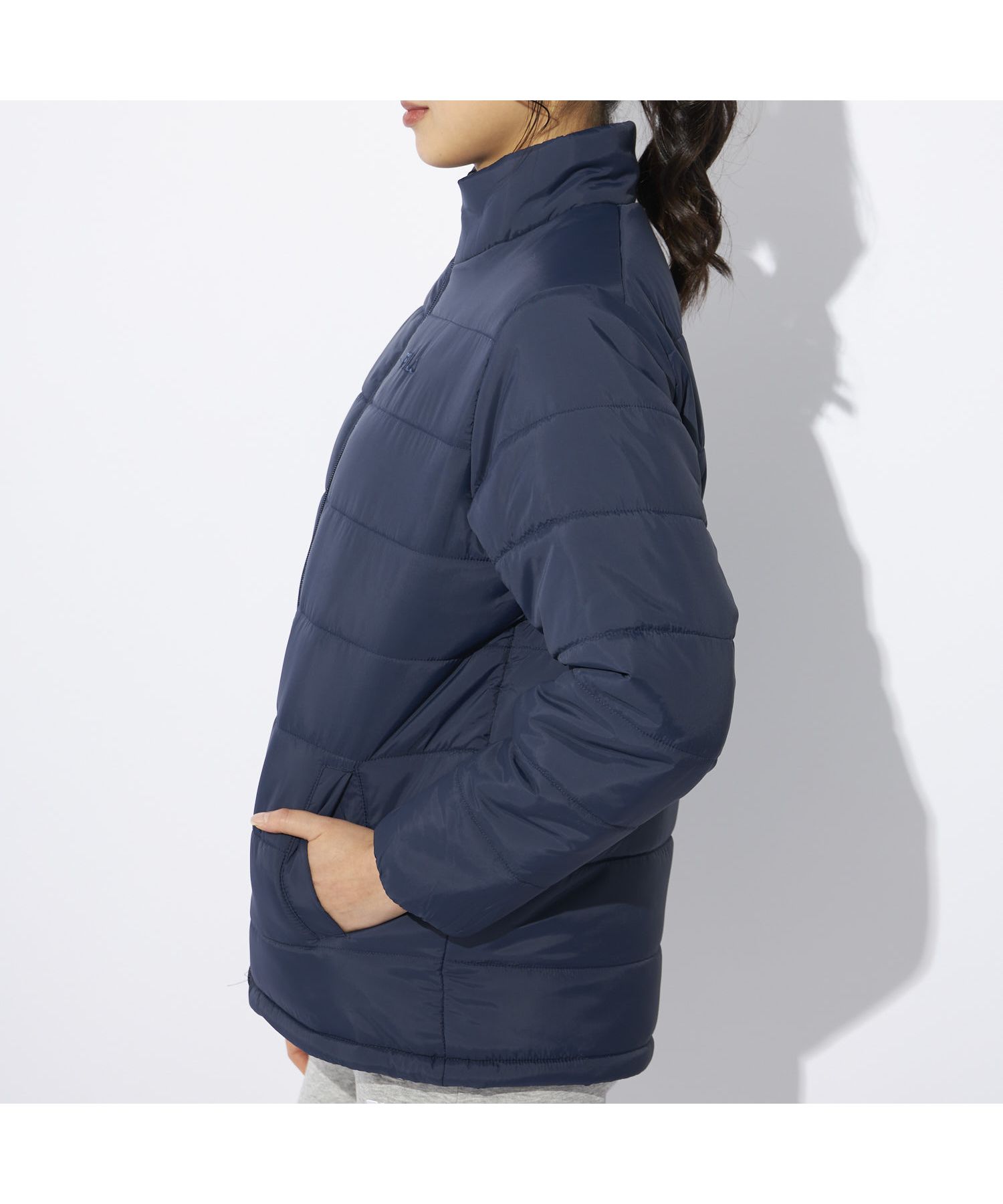フィラ】軽量中綿スタンドジャケット|FILA（フィラ）公式通販 