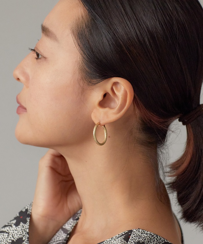 お年玉セール特価 LAURA LOMBARDI MINI CURVE EARRINGS ピアス