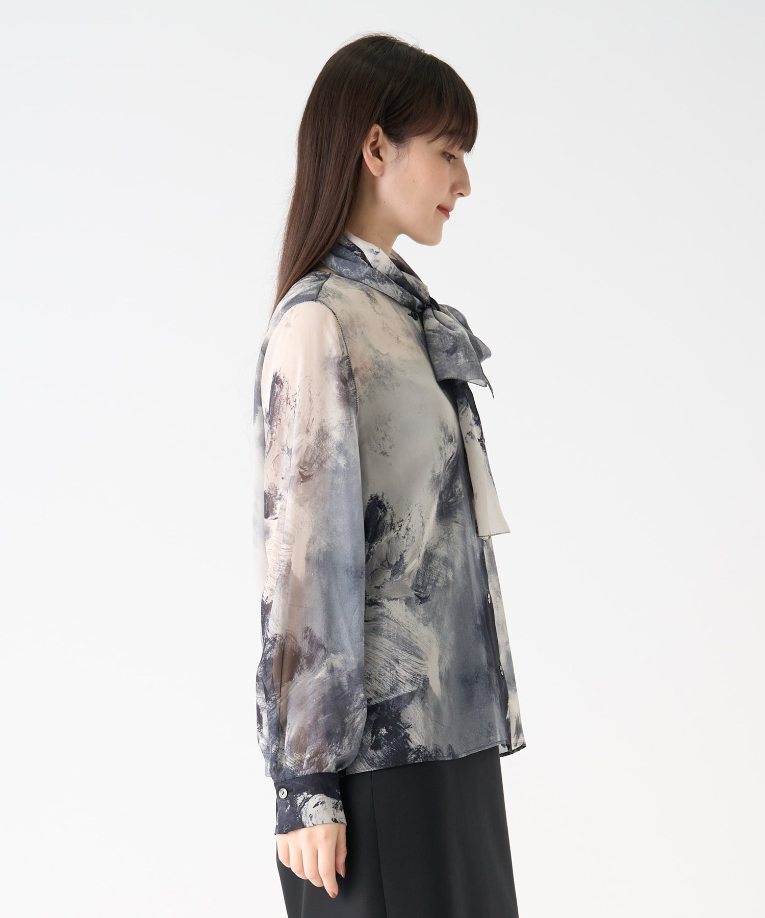 【メーカー直売】の商品をすべて LANVIN COLLECTION】ダークフラワープリントブラウス トップス