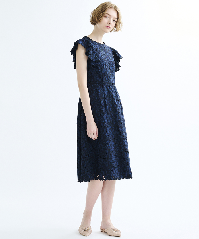 スカラップレースワンピース