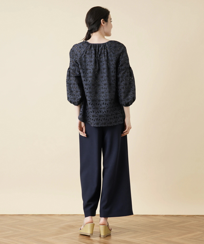 カットワーク刺繍ブラウス【Leilian WHITE LABEL】 -｜Leilian