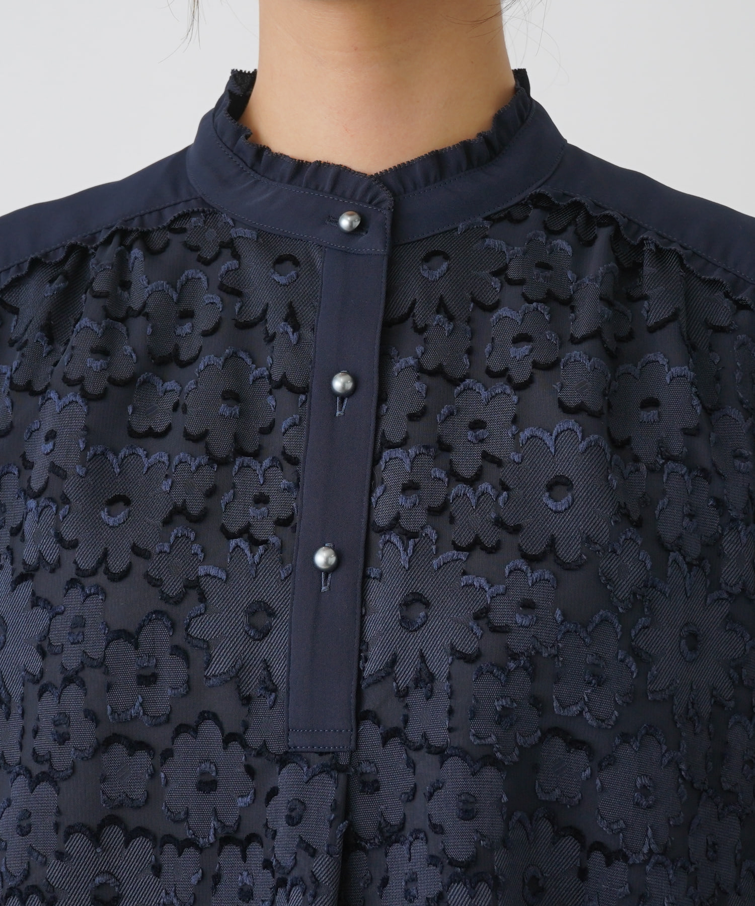 フラワーモチーフブラウス -｜Leilian（レリアン）｜Leilian Co.,LTD  