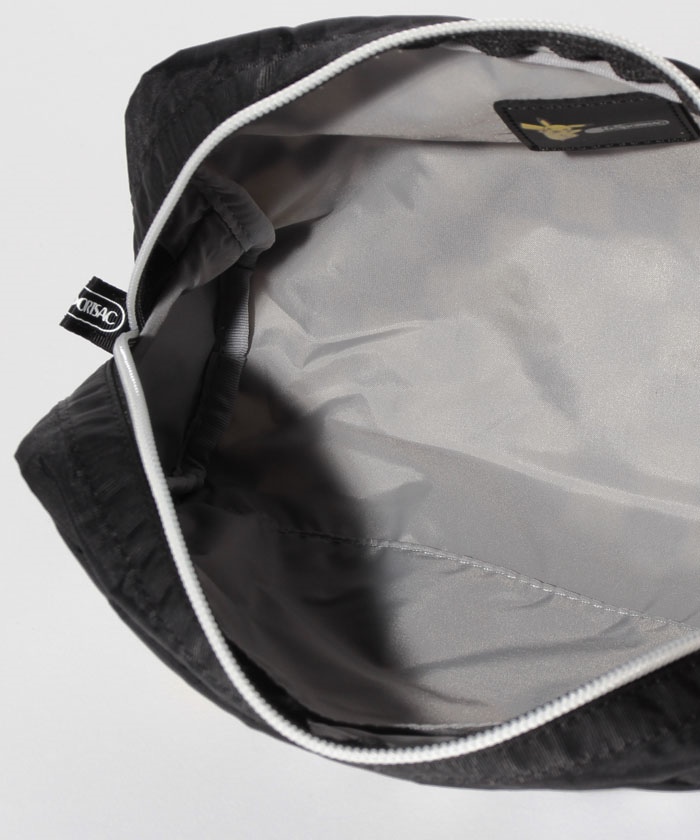 2 In 1 Cosmetic ピカチュウチェック ポーチ Lesportsac レスポートサック公式 2 In 1 Cosmetic ピカチュウチェック ポーチ Lesportsac レスポートサック公式