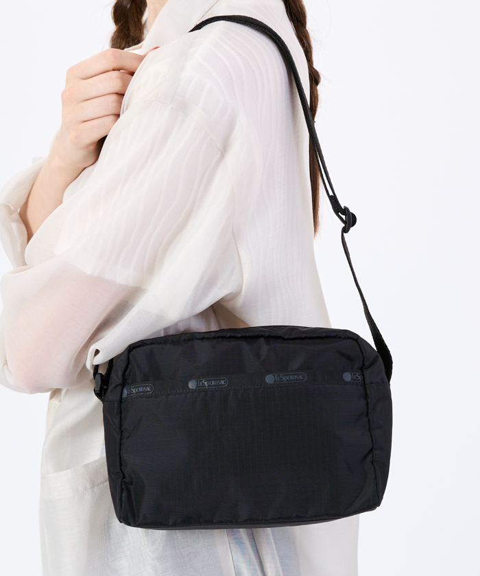 極美品✨レスポートサック　POUCH CROSSBODY ブラックC DANIELLA CROSSBODYリサイクルドブラックJP（ミニバッグ