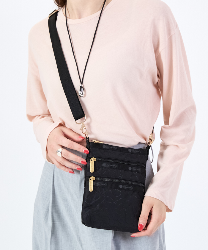 【ぷー】レスポートサック ショルダーバッグ 新品未使用 LeSportsac レスポートサック プーさん ショルダー
