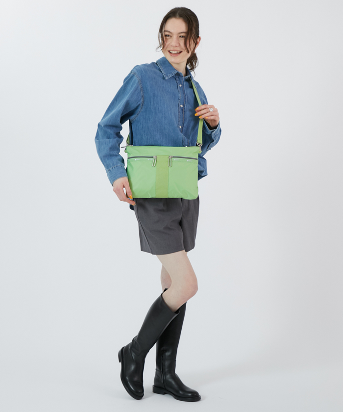 POUCH CROSSBODYキーライムC（ミニバッグ）｜LeSportsac