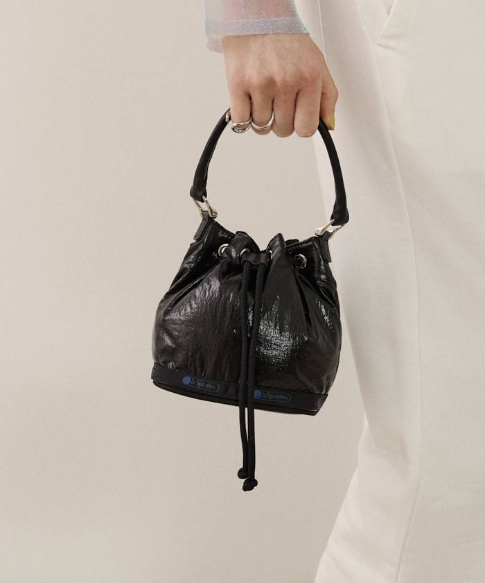 SM DRAWSTRING BAGアストロブラック（ミニバッグ）｜LeSportsac