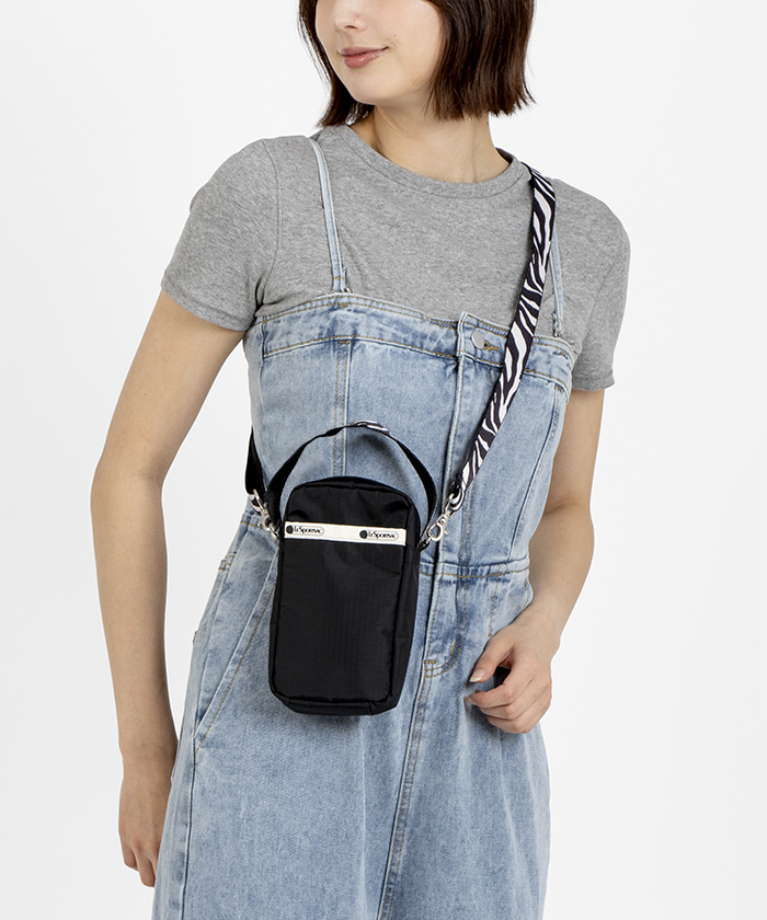 ■LeSportsac■MINI CROSSBODYノワールゼブラ TH MINI CROSSBODYノワールゼブラ（ミニバッグ）｜LeSportsac