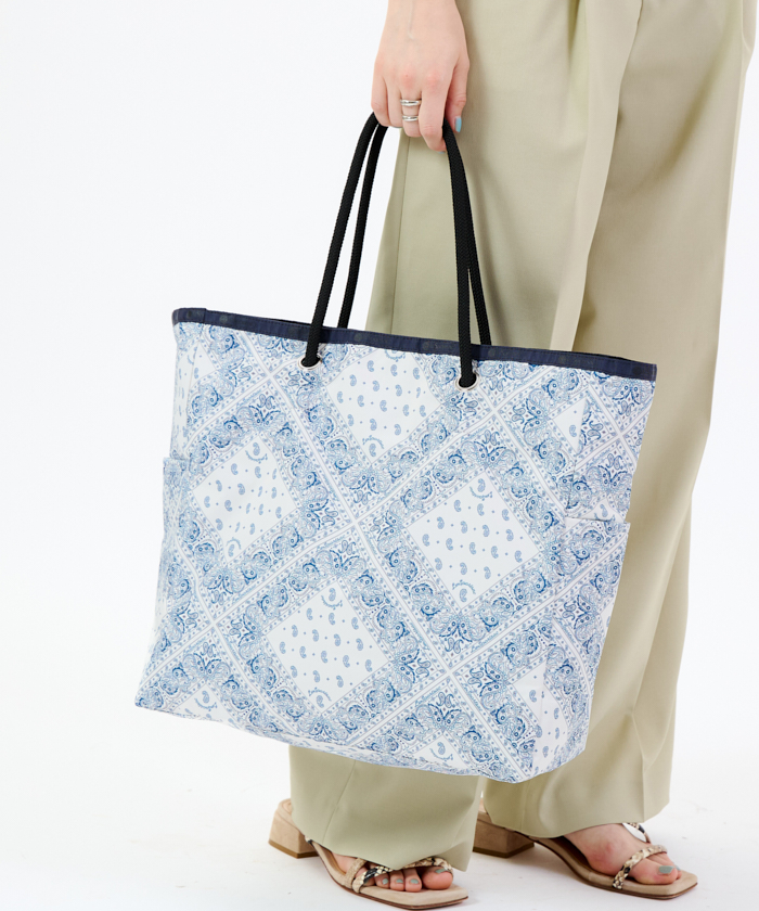 LeSportsac アトリエ　ハンドバック　2way バンダナ　ホワイト LeSportsac アトリエ ハンドバック 2way バンダナ ホワイト