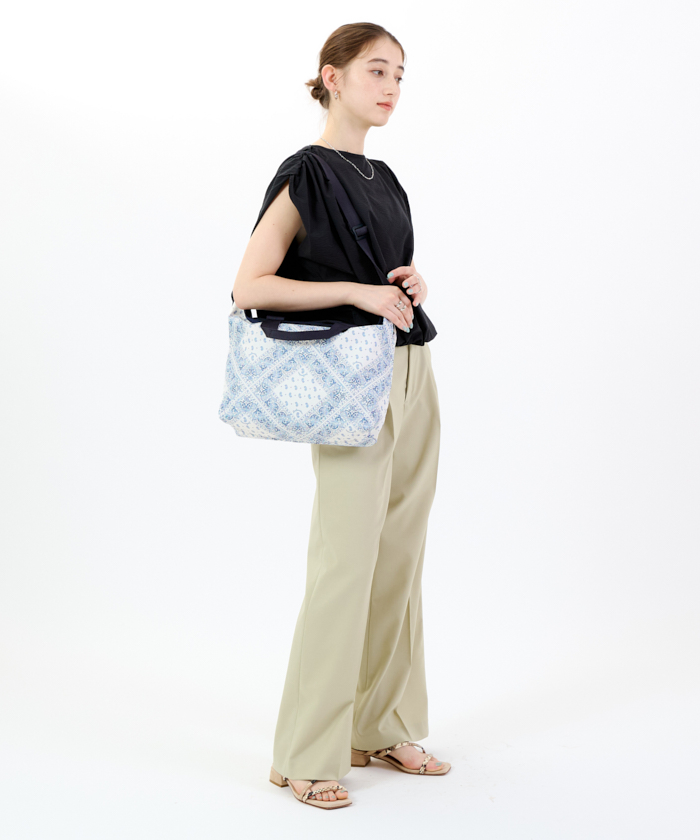 ■LeSportsac■DELUXE EASY CARRY TOTEバンダナブリーズ DELUXE EASY CARRY TOTEバンダナブリーズ（トートバッグ