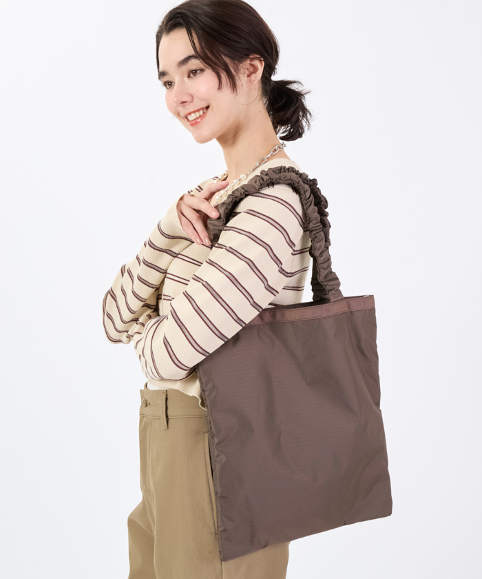 【LeSportsac】GH EMERALD TOTE A4サイズ収納OK！縦型トート GH EMERALD TOTEダークチョコレート（トートバッグ