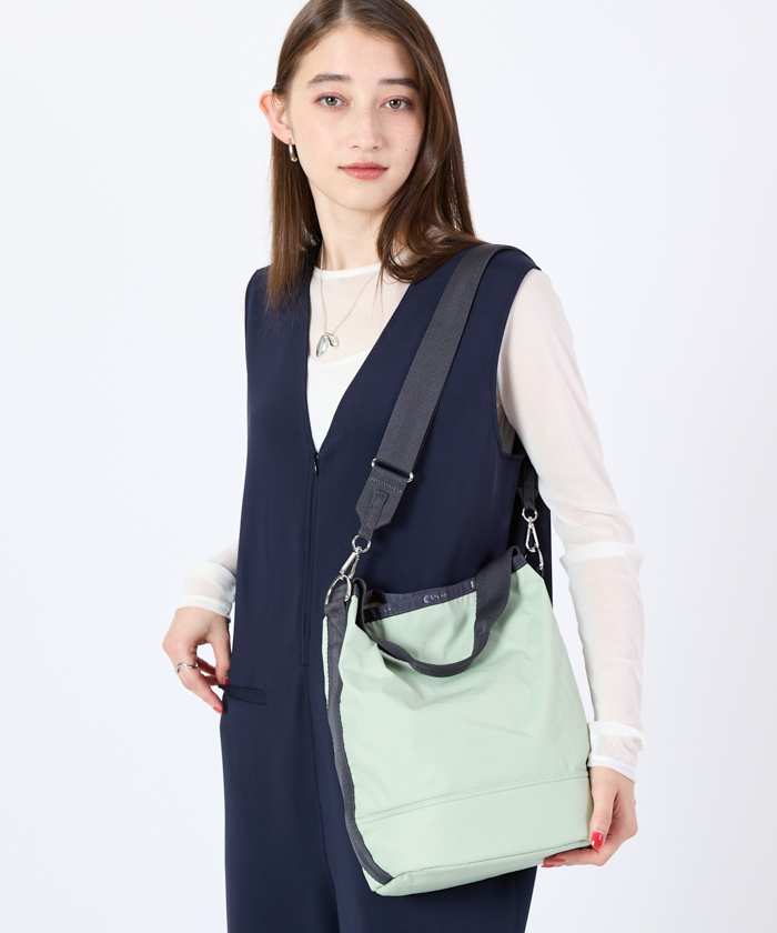 【未使用】レスポ　ボディバッグ　グリーン CONVERTIBLE BUCKET BAGフロスティグリーン/サンダー（クロス