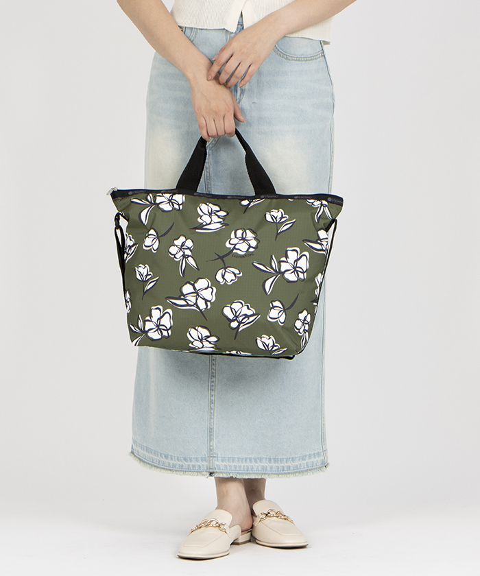 DELUXE EASY CARRY TOTEオリーブフローラルシルエット（トート