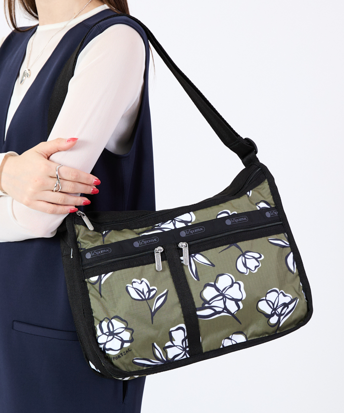LeSportsac DELUXE EVERYDAY BAG ダークオリーブ/斜めがけ Black Deluxe Everyday Bag | Lightweight & Versatile Everyday