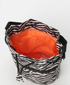 DRAWSTRING BUCKET BAGグランツゼブラ（ショルダーバッグ