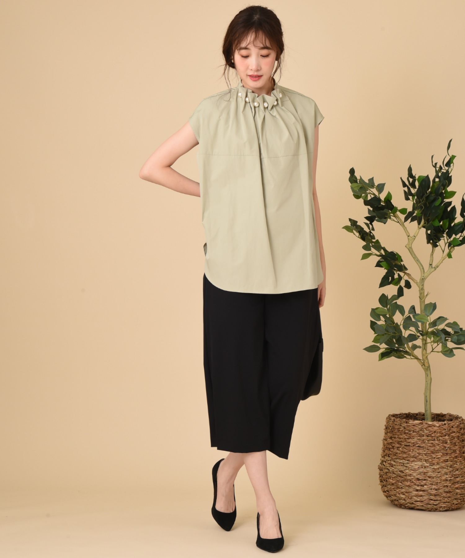 anana】BIGパールネック半袖ブラウス -|ORIZZONTI online