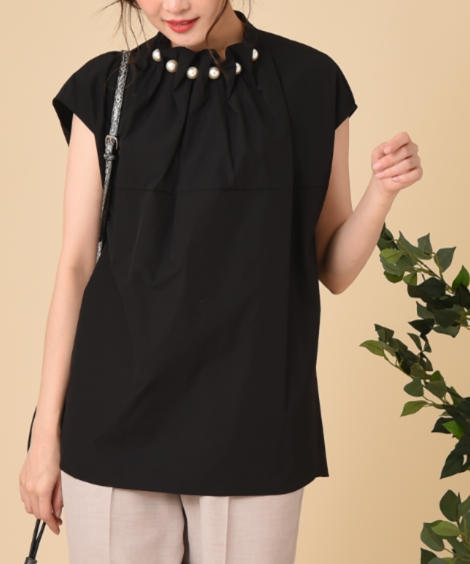 anana】BIGパールネック半袖ブラウス -|ORIZZONTI online