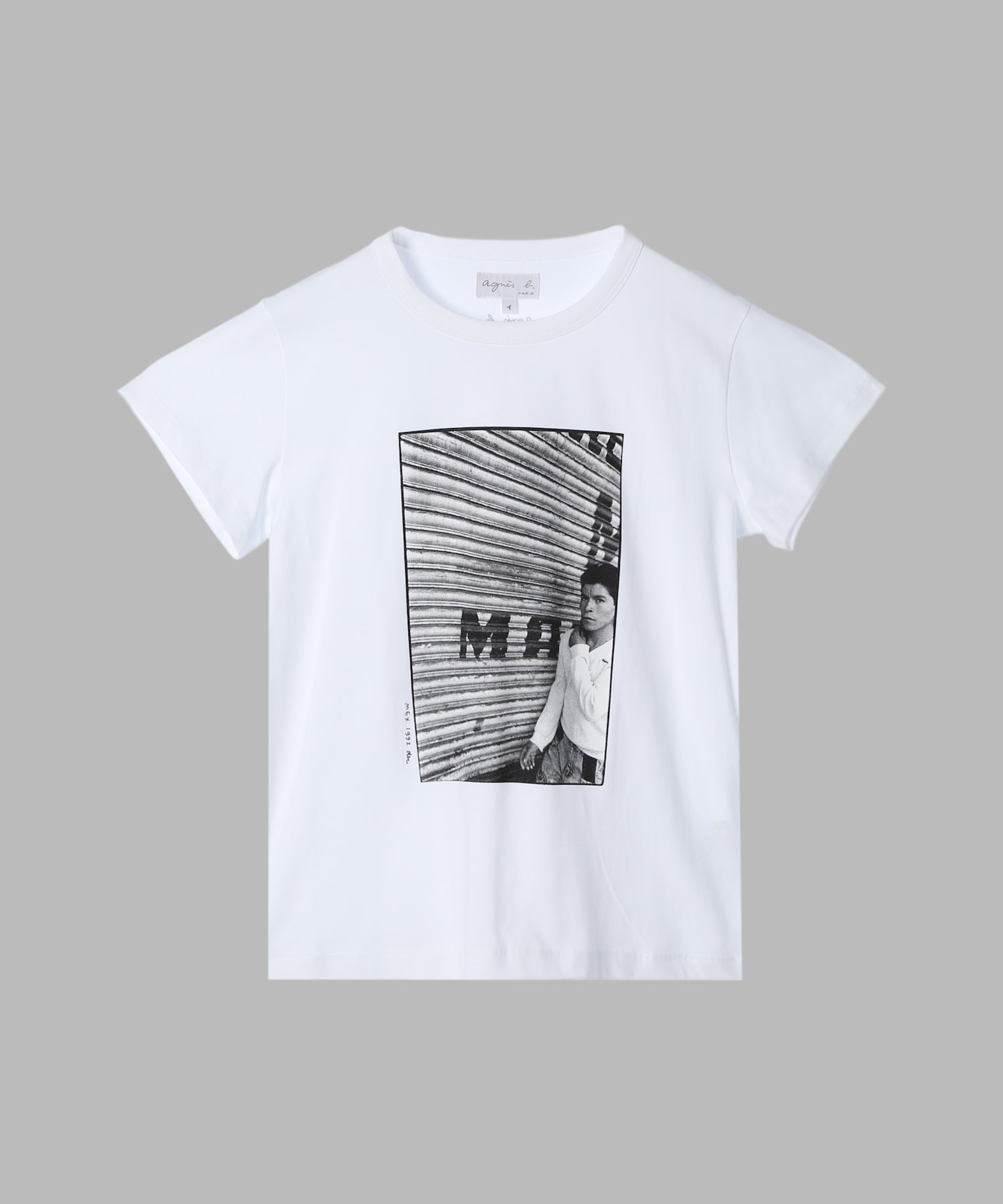モノクロフォトプリントTシャツ
