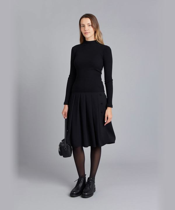 yOutletznClbN  TVc "Vian"