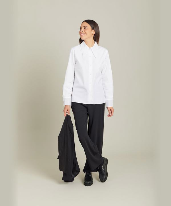 US84 CHEMISE �u���E�X