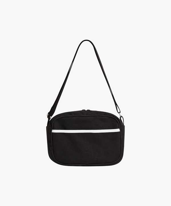 "b."���S �V�����_�[�o�b�O "Adrian"