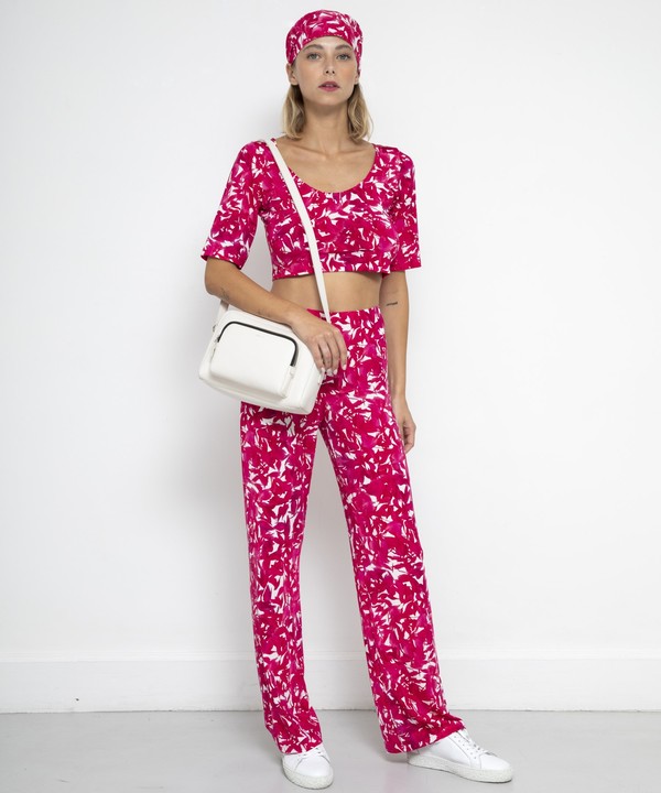 yOutletzJHM8 TS Jbg\[