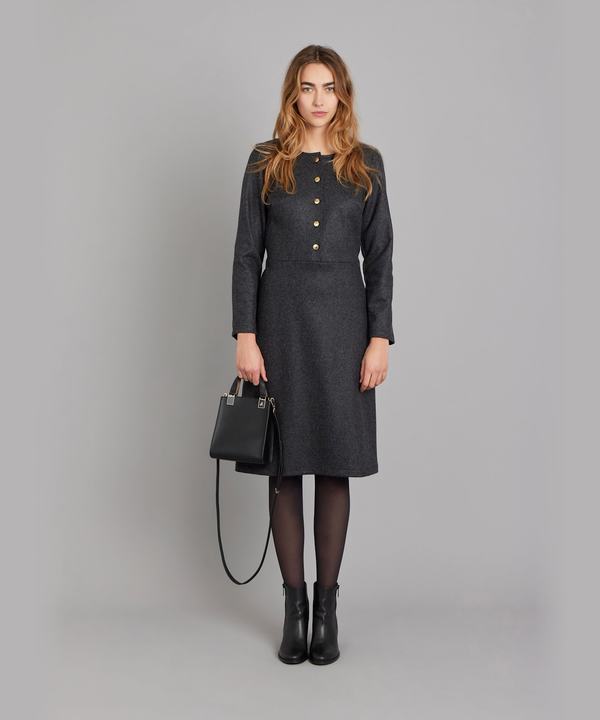 yOutletzJZ40 ROBE s[X