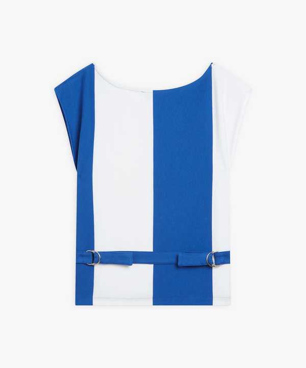 yOutletzJIY4 TS ARA TVc