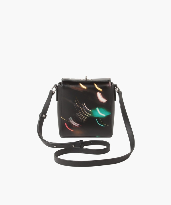 yOutletzShoulder (UAS06A|01)