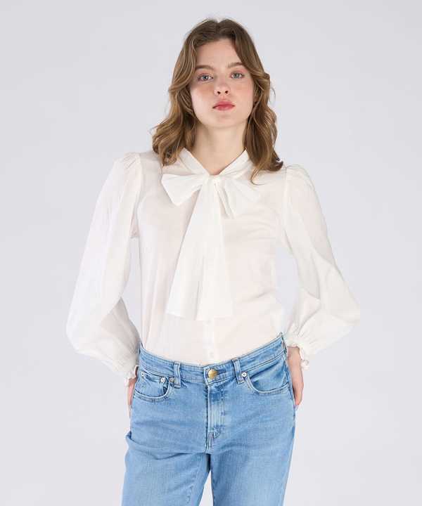 �R�b�g�� ���[�� ���{���^�C �u���E�X