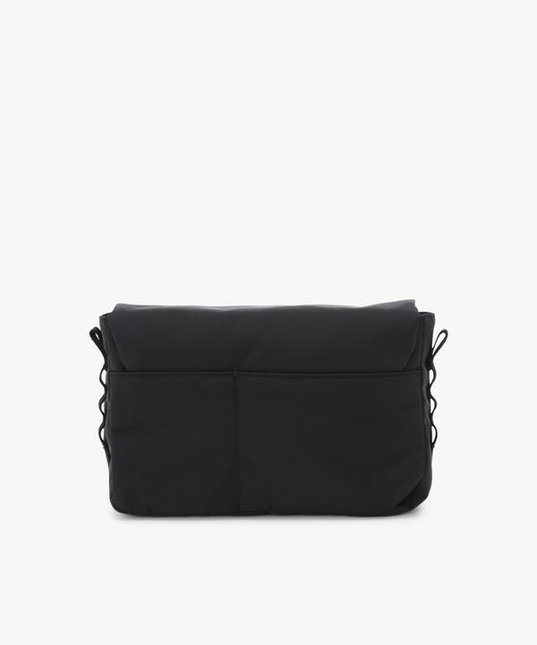 極美品！　アニエスベー　ワンショルダー　バッグ　肩掛け　黒　ナイロン　レザー 美品】アニエスベー ナイロン ショルダーバッグ 黒 A4可 レザー
