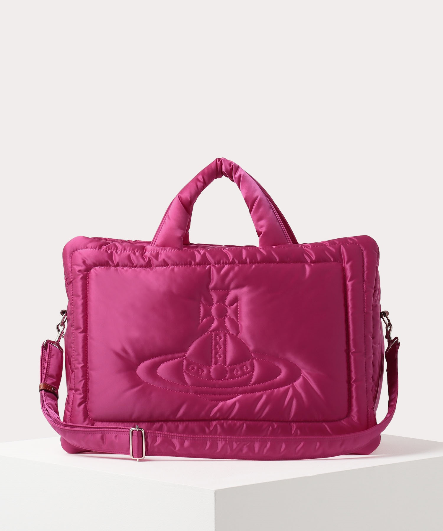 Vivienne Westwood 革製レディースバッグ