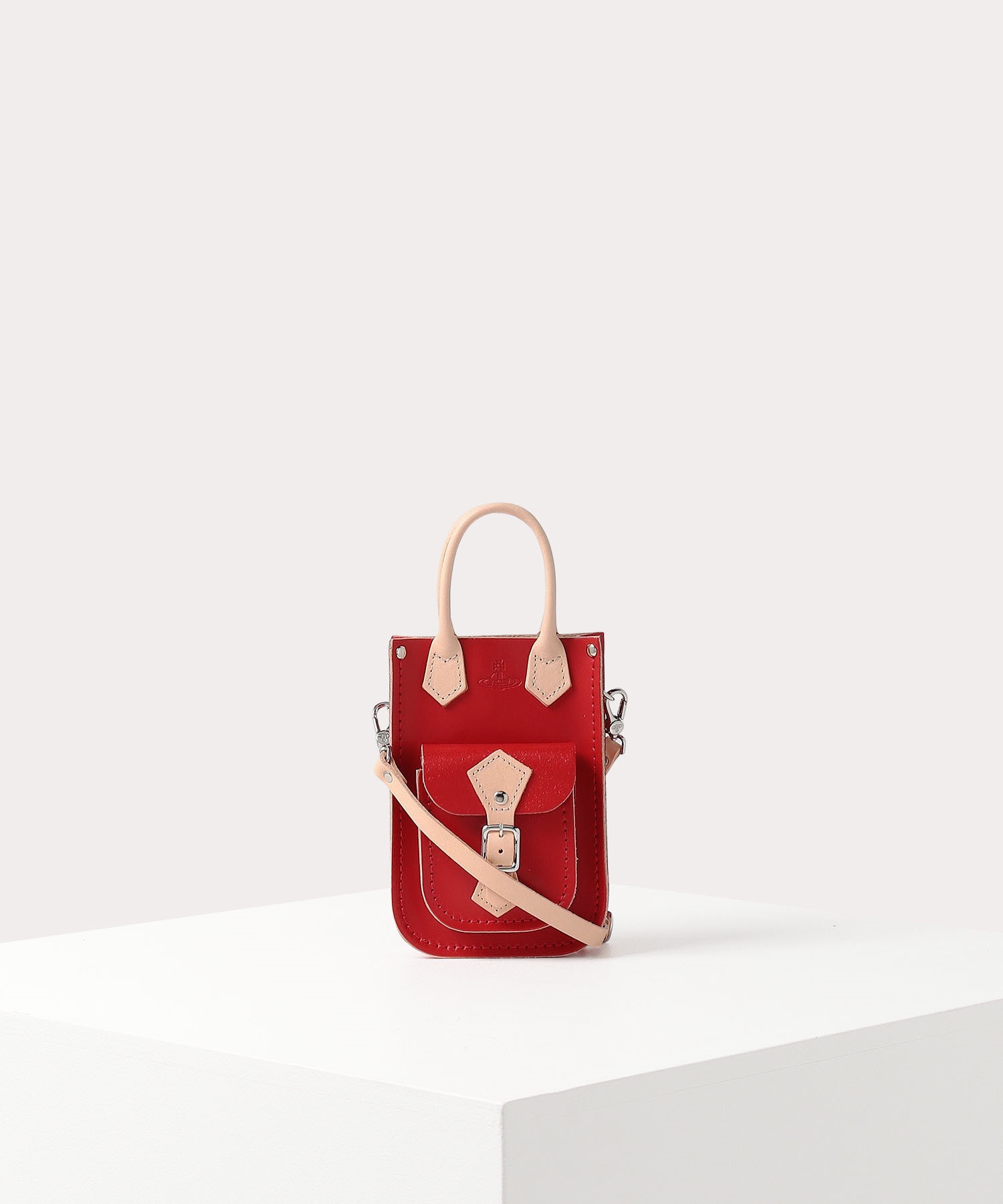 Vivienne Westwood 革製レディースバッグ