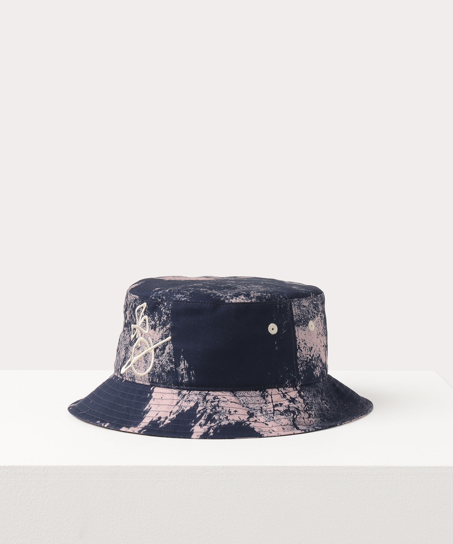 Vivienne Westwood バケットハット