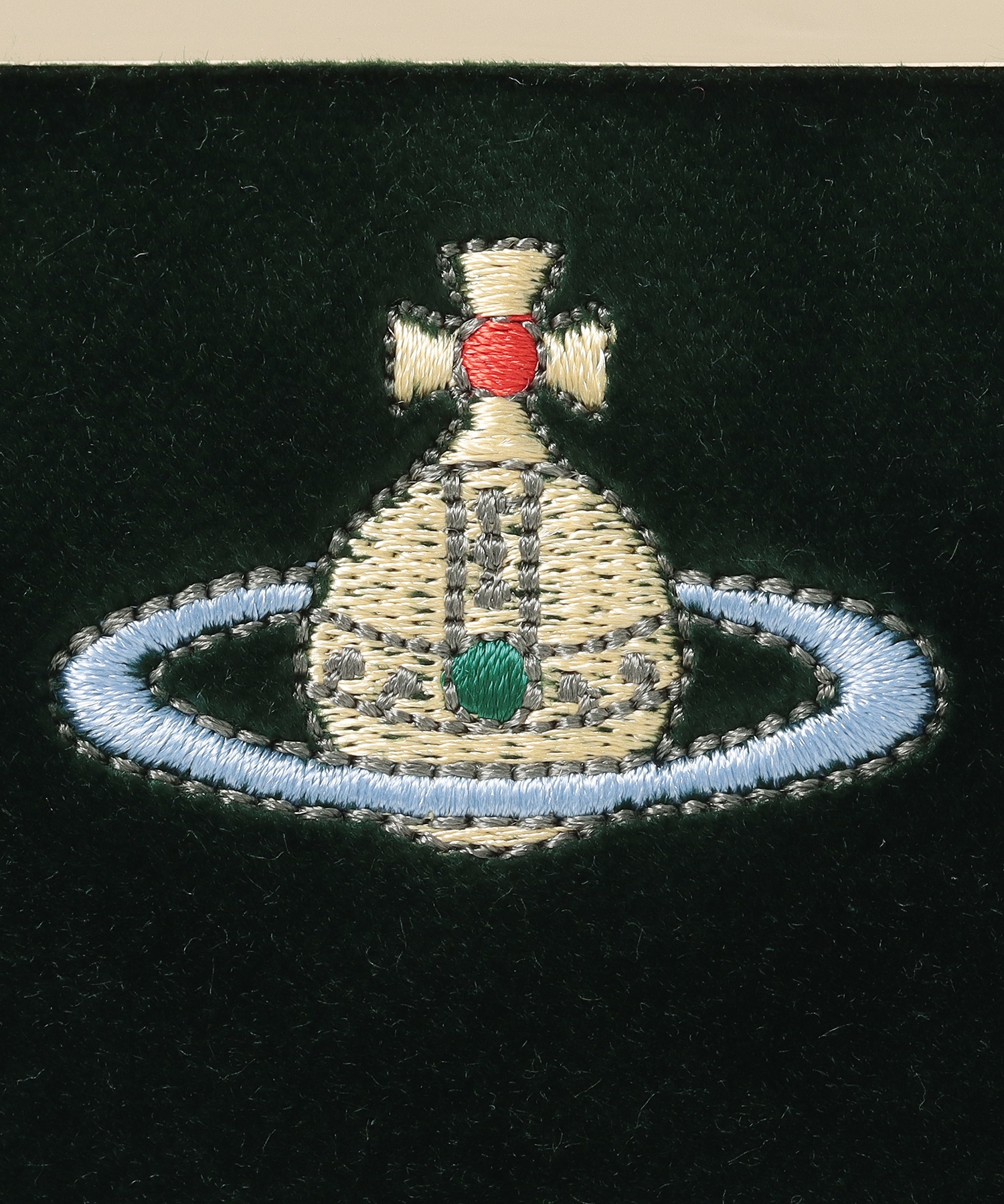 EMBROIDERED ORB K