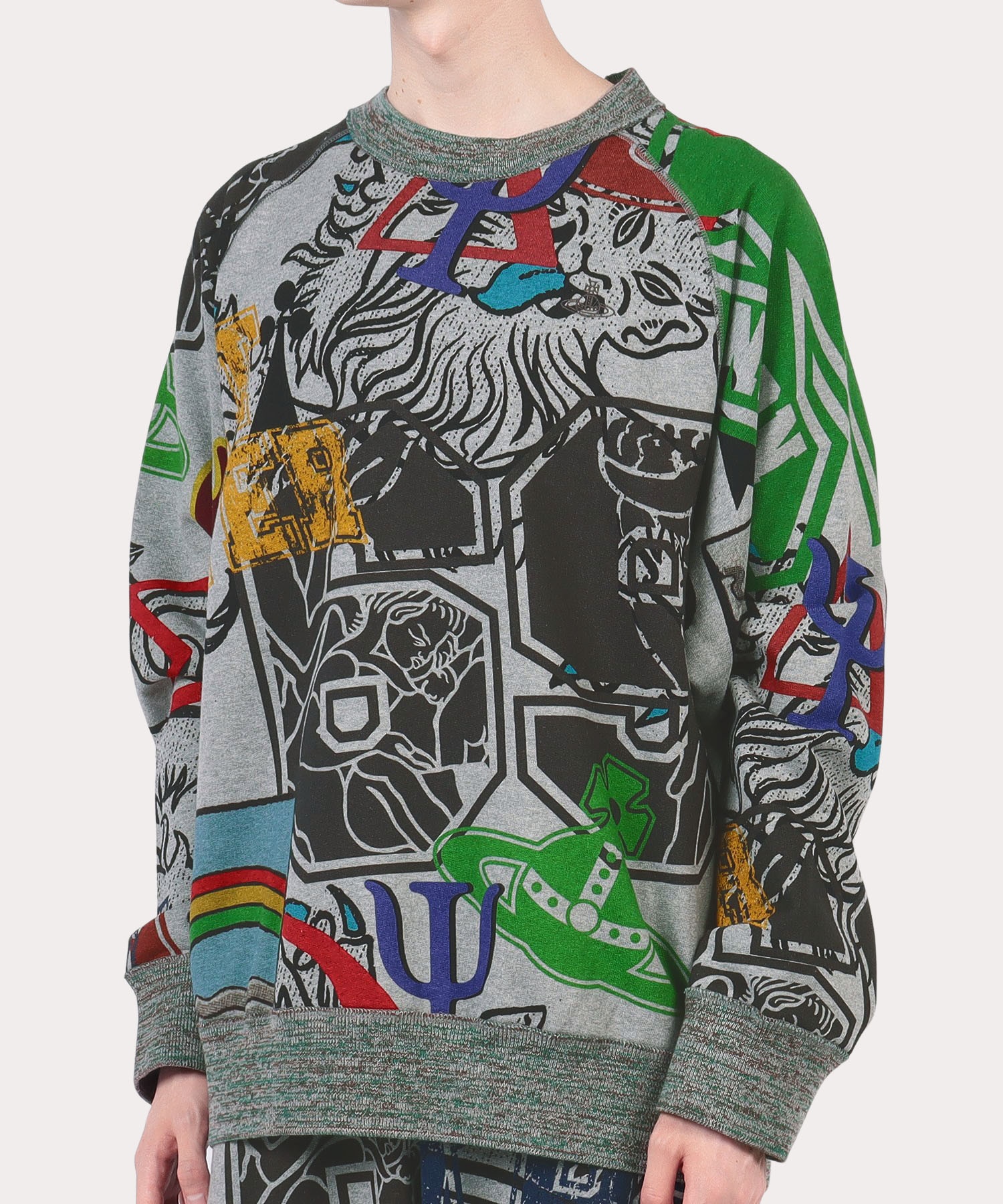 FRAT HOUSE t[_X[u XEFbg